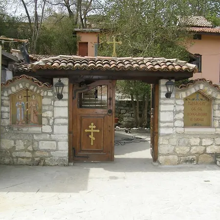 Abatko Apartment Saints Constantine and Helena